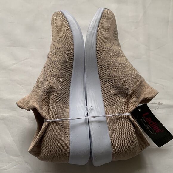 𝅺🌟nwt Bobbi Brooks Stretch Slip On Sneakers🌟 - Picture 6 of 7